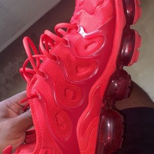All Red Vapor maxes